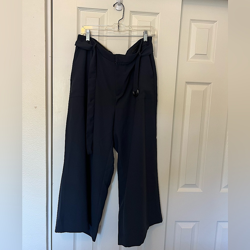 Banana Republic Blake Crop pants - navy fluid crepe